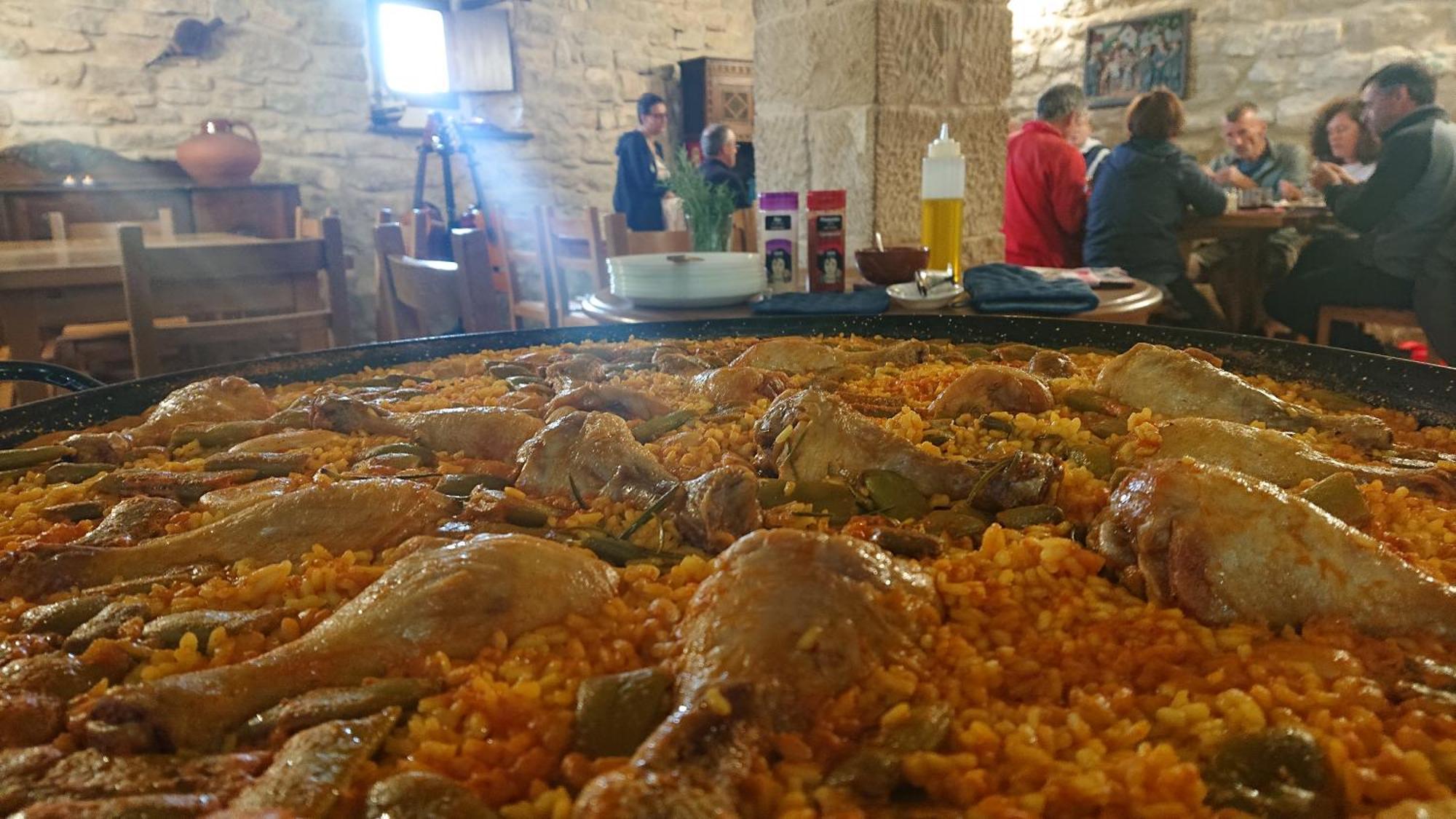 Albergue Sansol - El Oasis Del Camino Frances - Exclusivo Para Peregrinos المظهر الخارجي الصورة