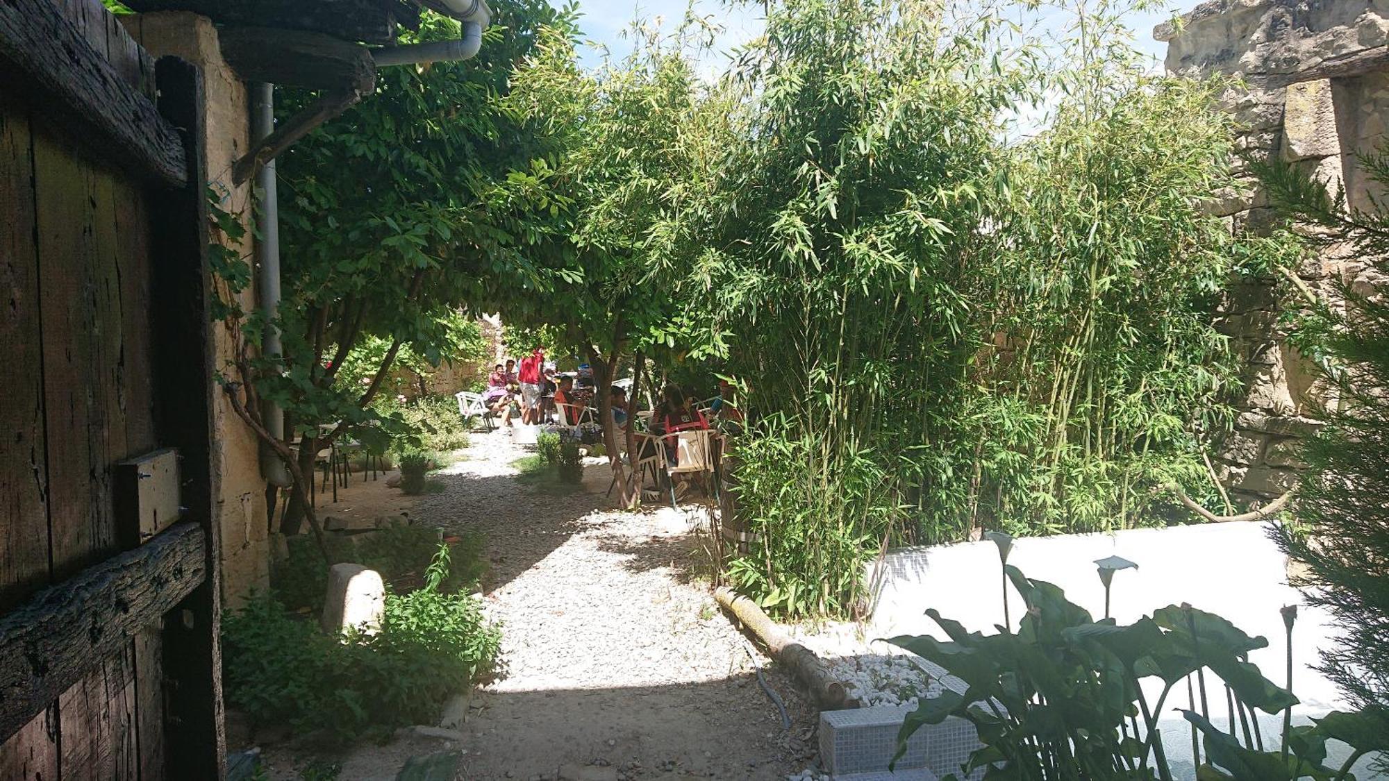 Albergue Sansol - El Oasis Del Camino Frances - Exclusivo Para Peregrinos المظهر الخارجي الصورة