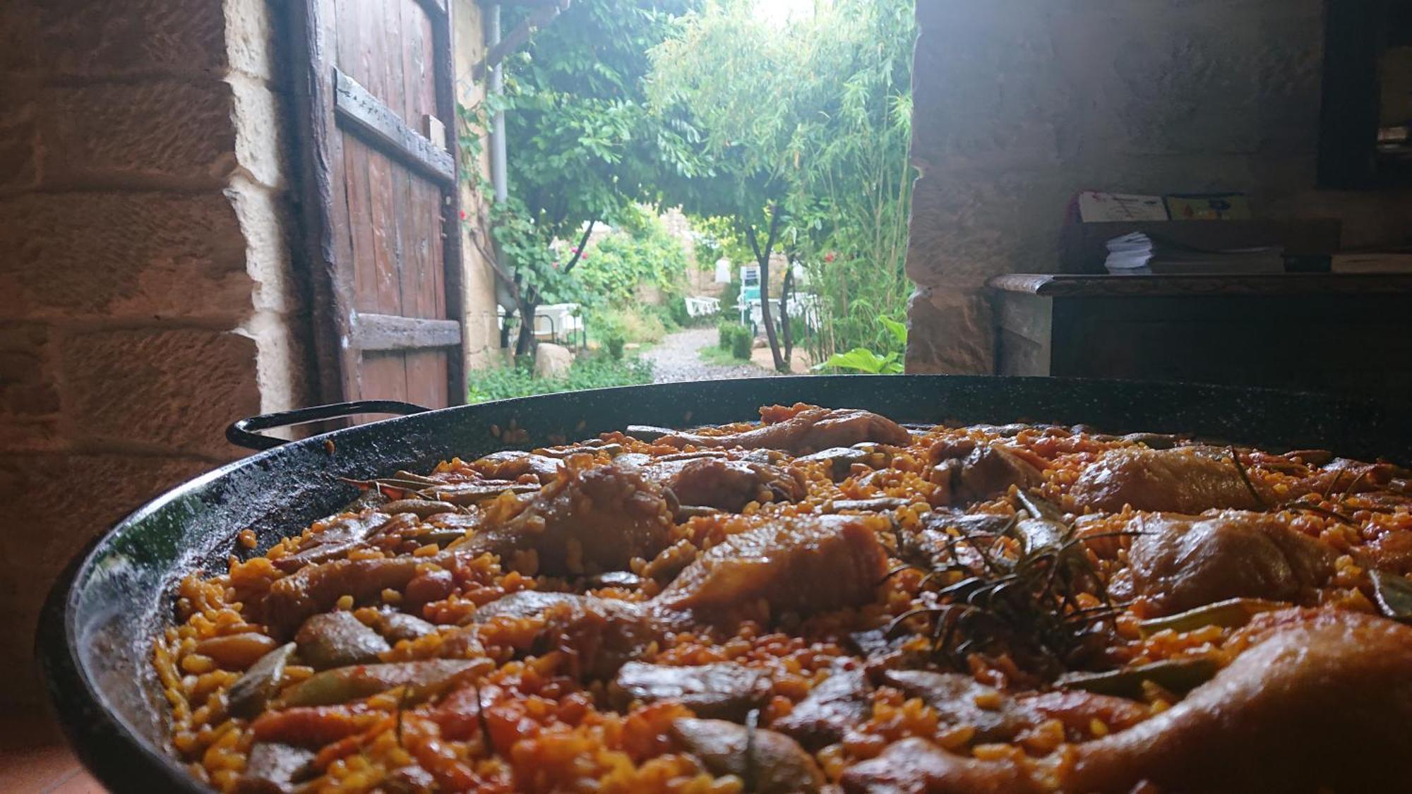 Albergue Sansol - El Oasis Del Camino Frances - Exclusivo Para Peregrinos المظهر الخارجي الصورة