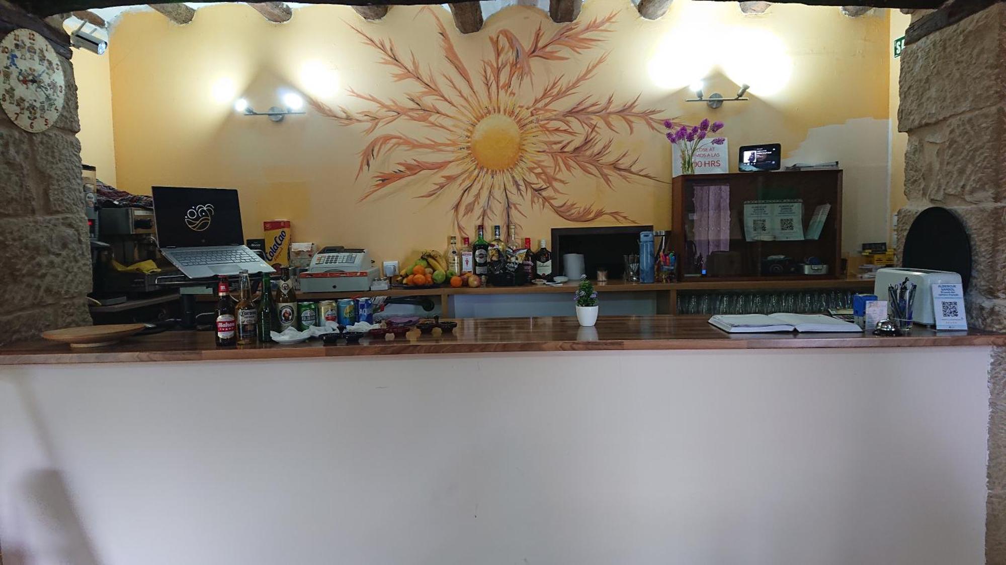 Albergue Sansol - El Oasis Del Camino Frances - Exclusivo Para Peregrinos المظهر الخارجي الصورة